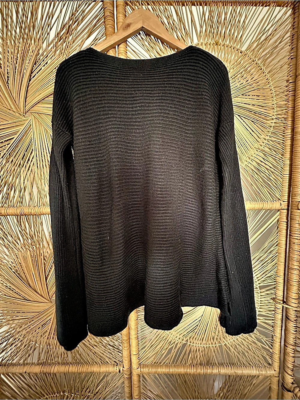 Black boat Neck Sweater Like New
